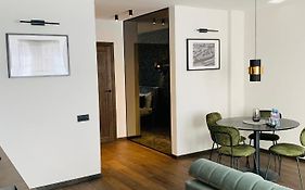 Old Moss Apartment
